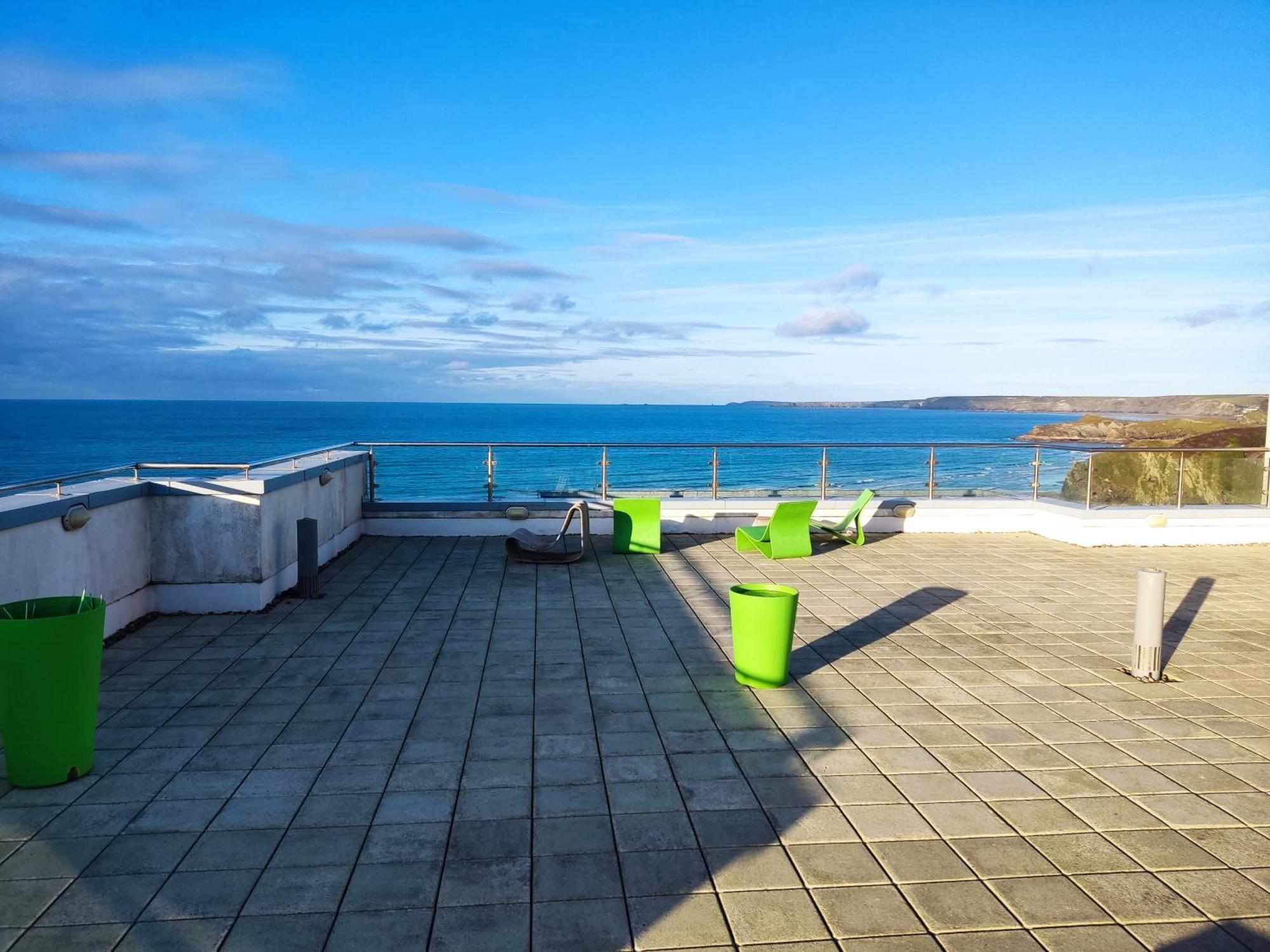 Newquay Rocklands Beach View Exterior photo